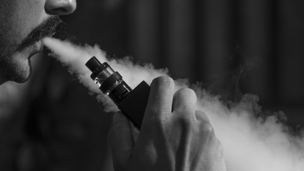 VAPEの使い方は簡単？基本的な使い方をご紹介